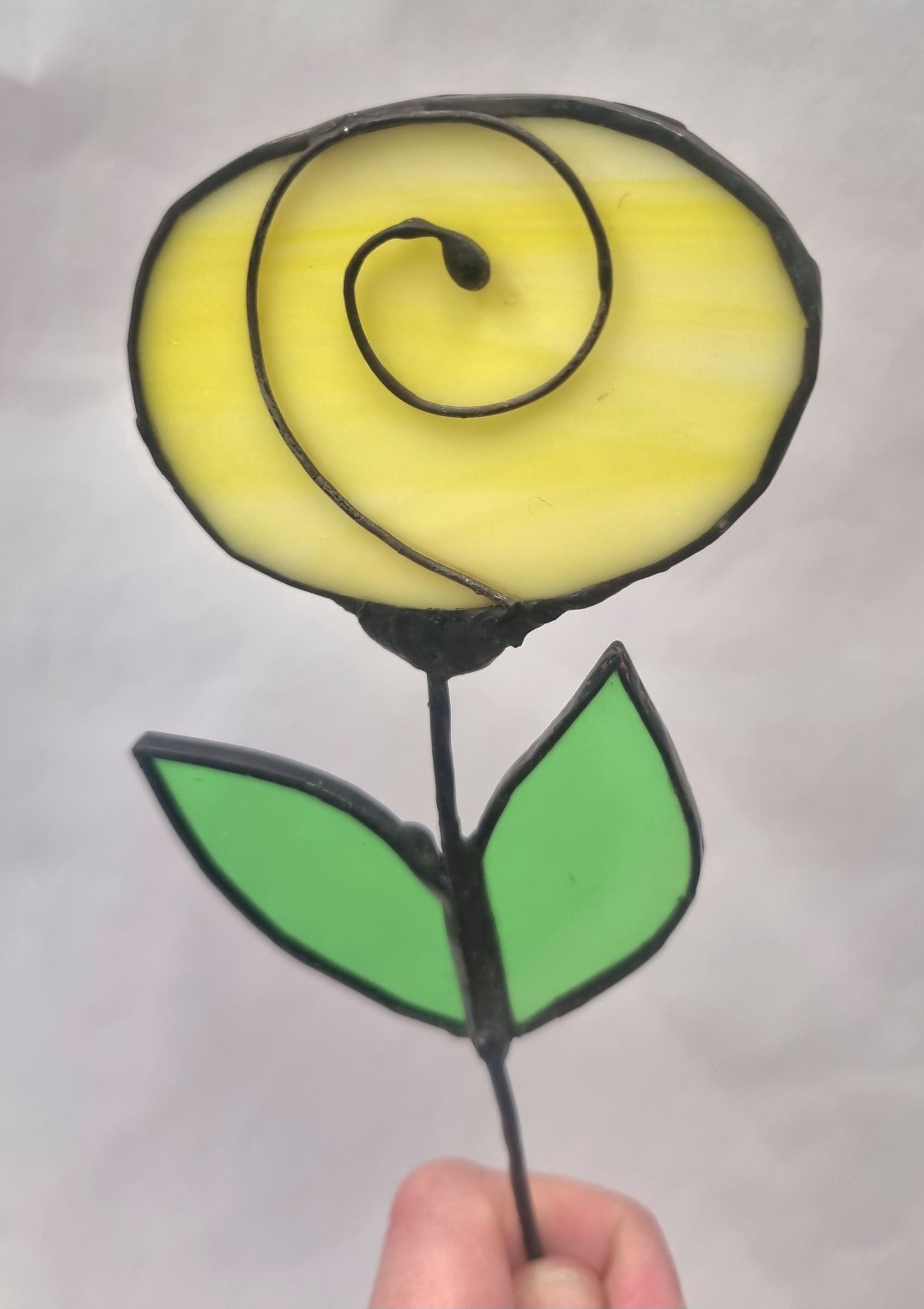 'Roses' stained glass plant stake.