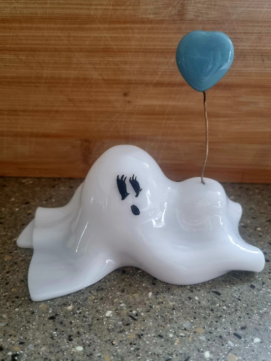 Ghost with heart balloon 💙